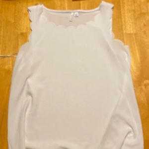 Elle. Small  never worn. White tank top with scalloped edges